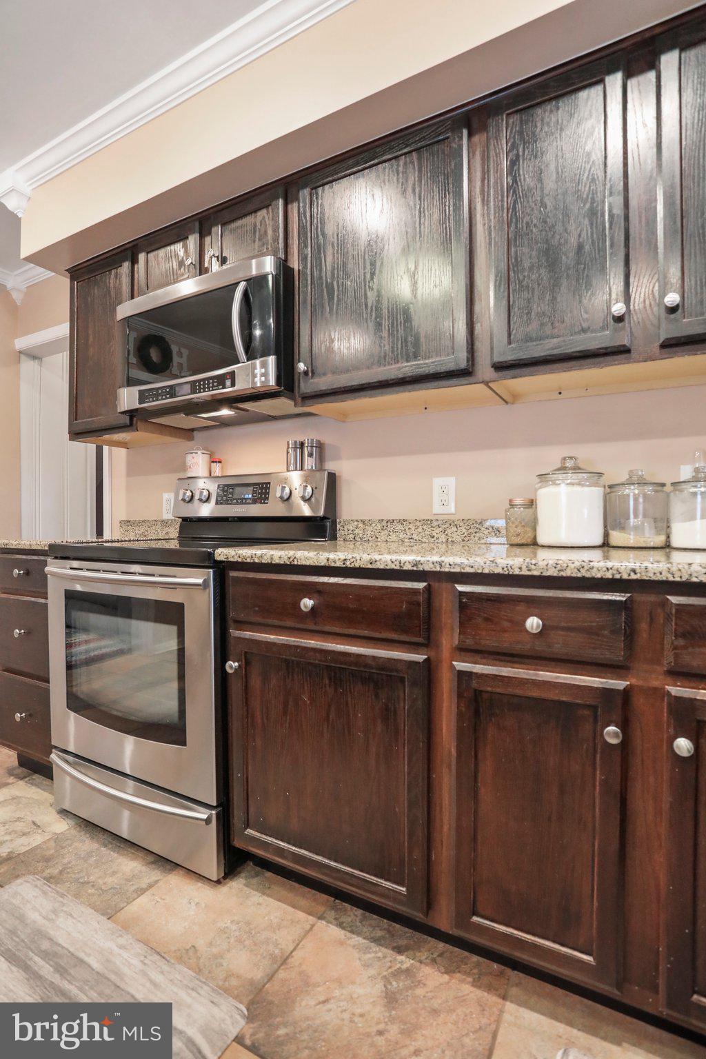 821 Security Road Hagerstown, MD 21740 - Photo 7 of 45 Kitchen