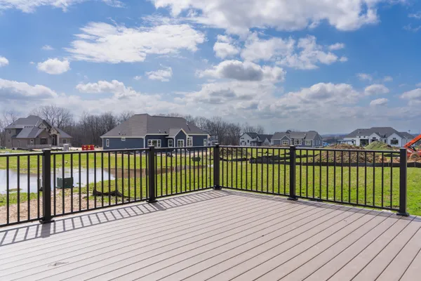 $979,900 | N66-w21075 Sweet Clover Drive, Menomonee Falls, WI 53051