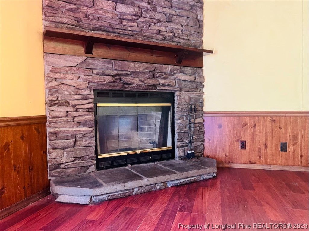 844 Boyd Lake Road Hamlet, NC 28345 - Photo 8 of 21 a room with fireplace