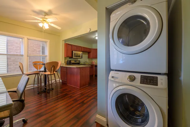 $510,000 | 2436 West Fillmore Street, Chicago, IL 60612