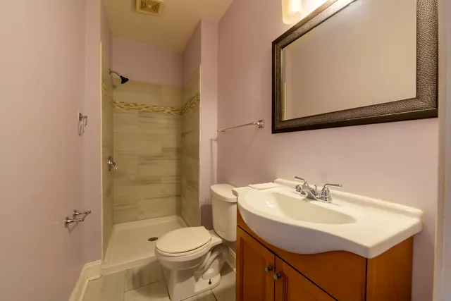 $510,000 | 2436 West Fillmore Street, Chicago, IL 60612