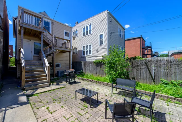 $510,000 | 2436 West Fillmore Street, Chicago, IL 60612