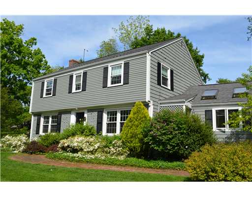 17 Doane Road Barrington, RI 02806 - Photo 1 of 8 Exterior Front.