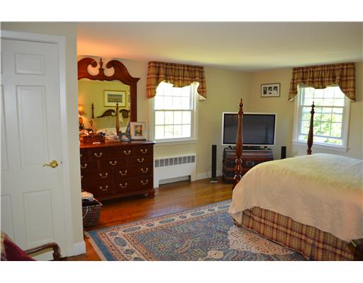 17 Doane Road Barrington, RI 02806 - Photo 8 of 8 Master Bedroom.