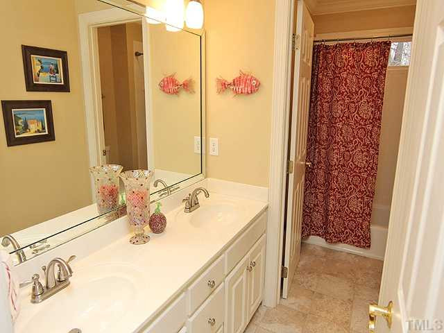 5313 Stargrass Court Raleigh, NC 27613 - Photo 17 of 24 Photo 17