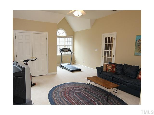 5313 Stargrass Court Raleigh, NC 27613 - Photo 19 of 24 Photo 19