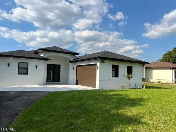 $3,045 | 2657 2nd Avenue Southeast, Naples, FL 34117