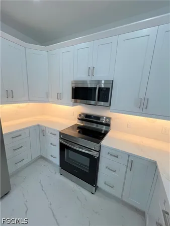 $3,050 | 2657 2nd Avenue Southeast, Naples, FL 34117