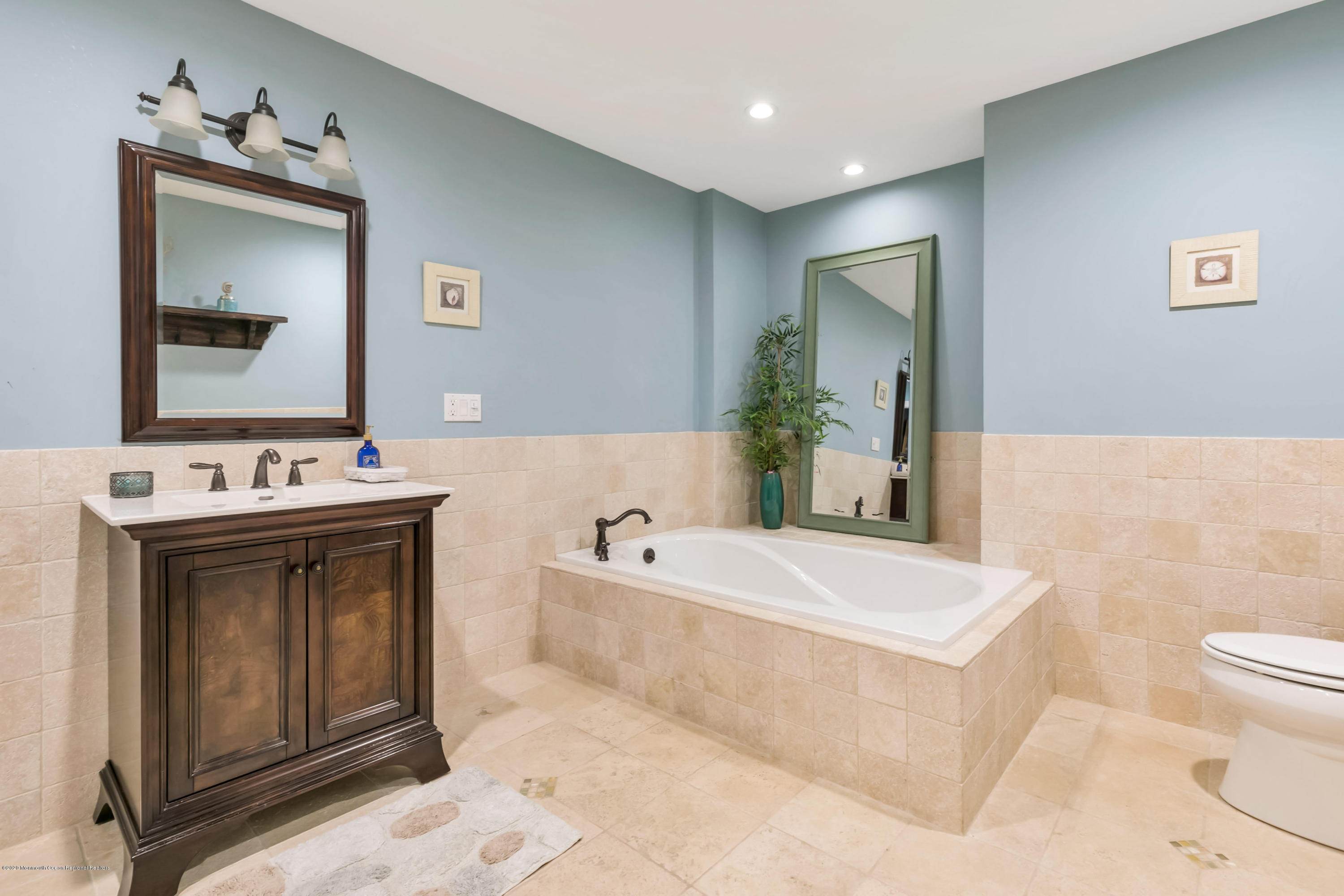 152 Black Point Road Rumson, NJ 07760 - Photo 48 of 56 Full bath w/soaking tub basement level