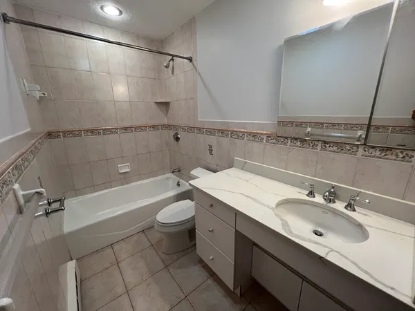 $5,500 | 42 Spruce Street, Unit 1, Winchester, MA 01890