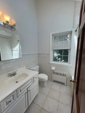 $5,500 | 42 Spruce Street, Unit 1, Winchester, MA 01890