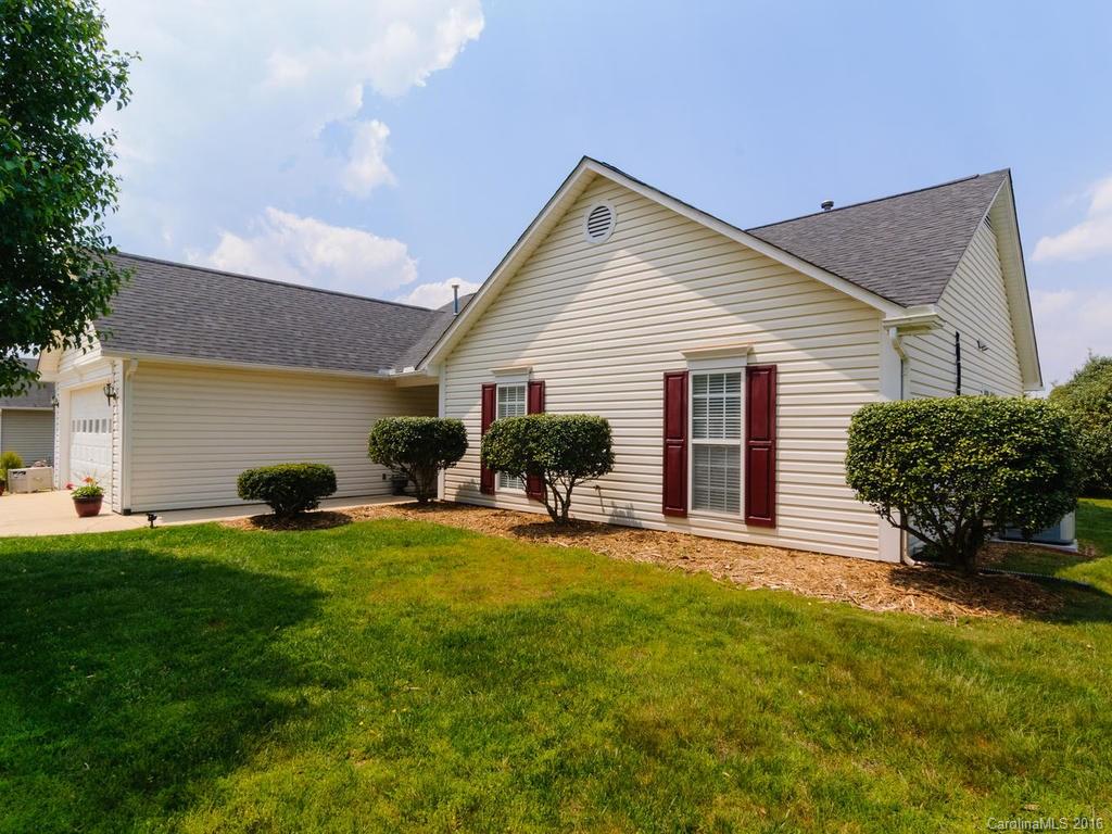 77 Stonehollow Road Fletcher, NC 28732 - Photo 3 of 24