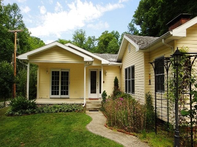 2094 Miller Road Huntington, WV 25701 - Photo 1 of 32 Gallery Image 1