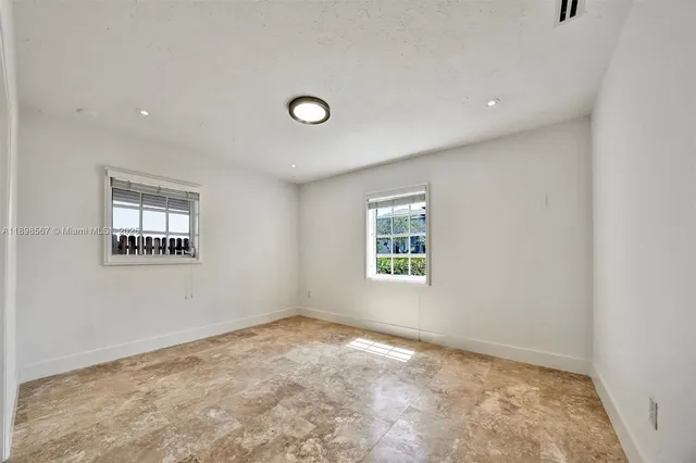 a close view of sink and tap