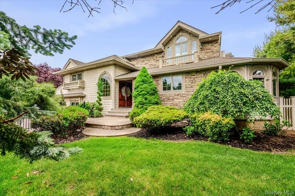 $6,500 | 47 Shoreham Road, Massapequa, NY 11758