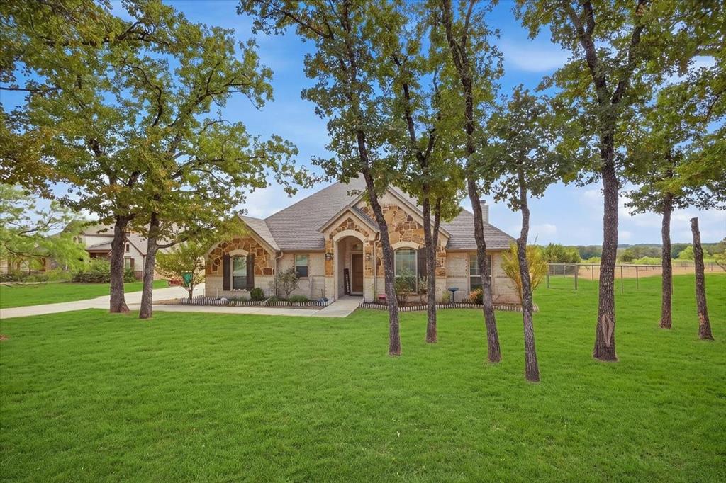 122 Post Oak Way Weatherford, TX 76087 - Photo 2 of 40 Gallery Image 2