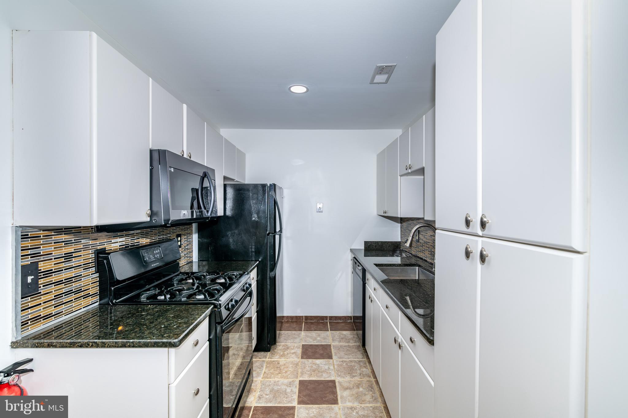 421 Tavistock Cherry Hill, NJ 08034 - Photo 6 of 30