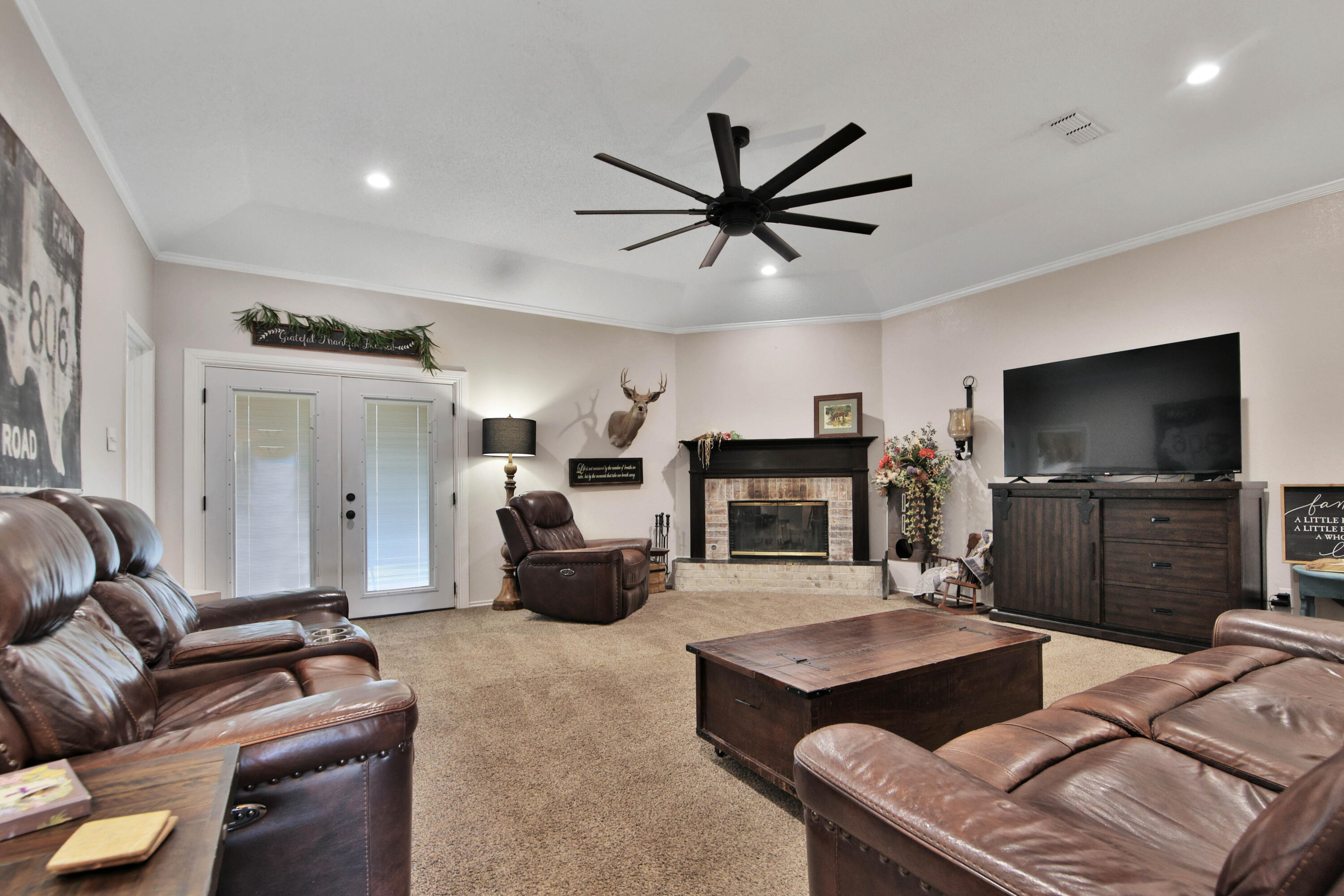5402 100th Street Lubbock, TX 79424 - Photo 11 of 36 IMG_9433