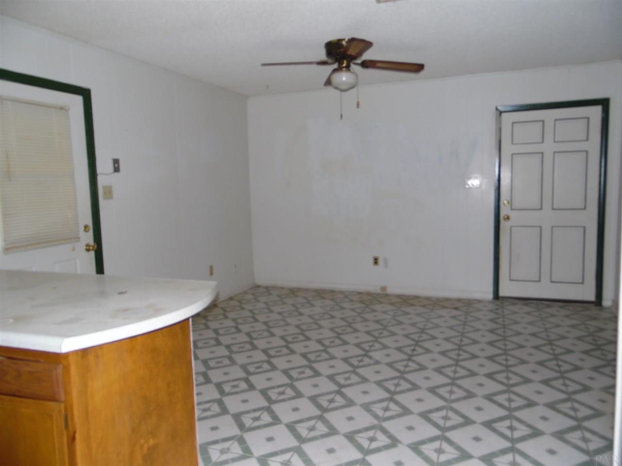 5845 Scotland Road Pensacola, FL 32526 - Photo 4 of 14 Gallery Image 4