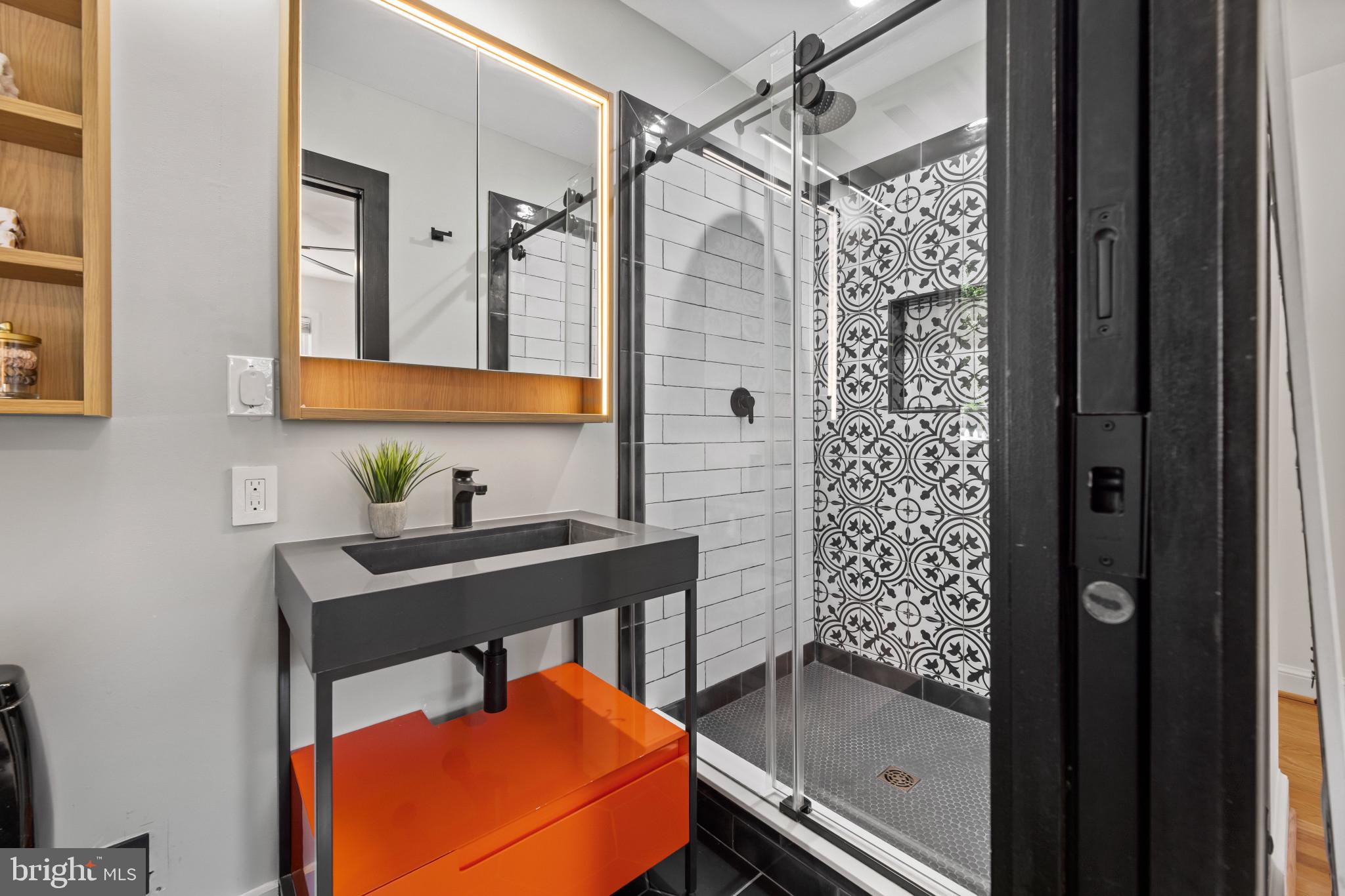 1108 Vassar Road Alexandria, VA 22314 - Photo 11 of 46 Gallery Image 11
