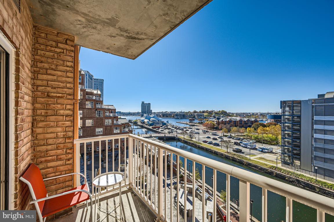 250 President Street, Unit 404 Baltimore, MD 21202 - Photo 14 of 31