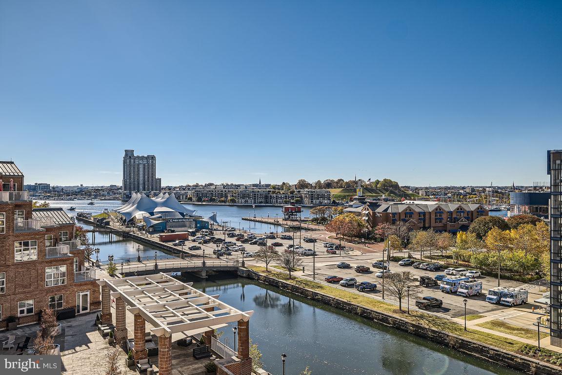250 President Street, Unit 404 Baltimore, MD 21202 - Photo 17 of 31