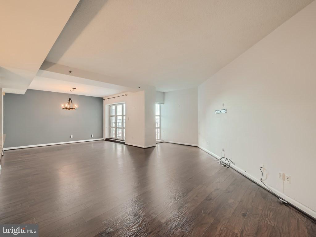 250 President Street, Unit 404 Baltimore, MD 21202 - Photo 5 of 31