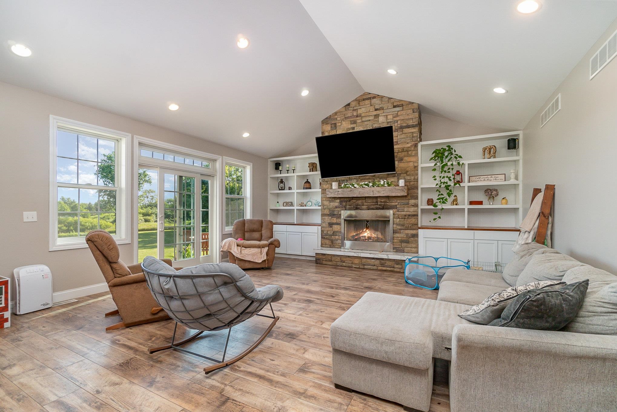 2303 Delta Road Bay City, MI 48706 - Photo 4 of 20