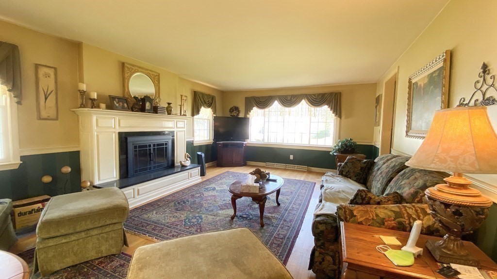 25 Beaconsfield Street Lawrence, MA 01843 - Photo 11 of 30