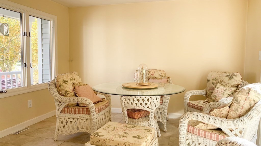 25 Beaconsfield Street Lawrence, MA 01843 - Photo 15 of 30