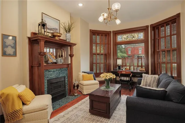 $600,000 | 1328 Francis Street, St. Joseph, MO 64501