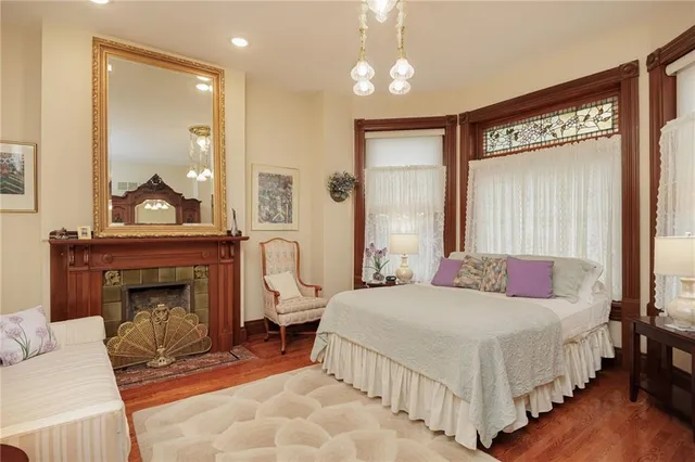 $600,000 | 1328 Francis Street, St. Joseph, MO 64501