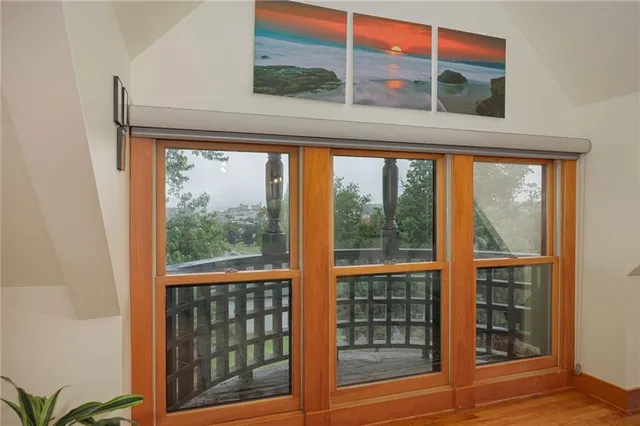 $600,000 | 1328 Francis Street, St. Joseph, MO 64501