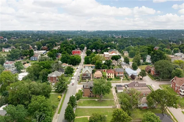 $600,000 | 1328 Francis Street, St. Joseph, MO 64501