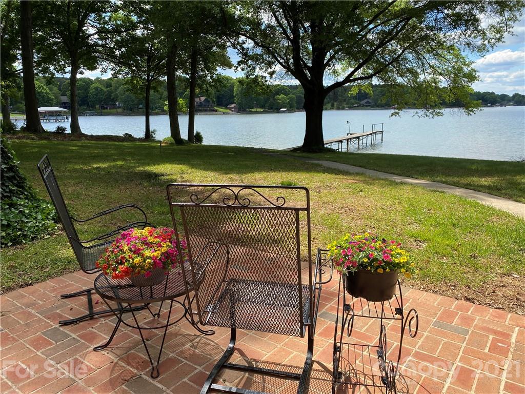 7924 Bankhead Road Denver, NC 28037 - Photo 4 of 43 Gallery Image 4