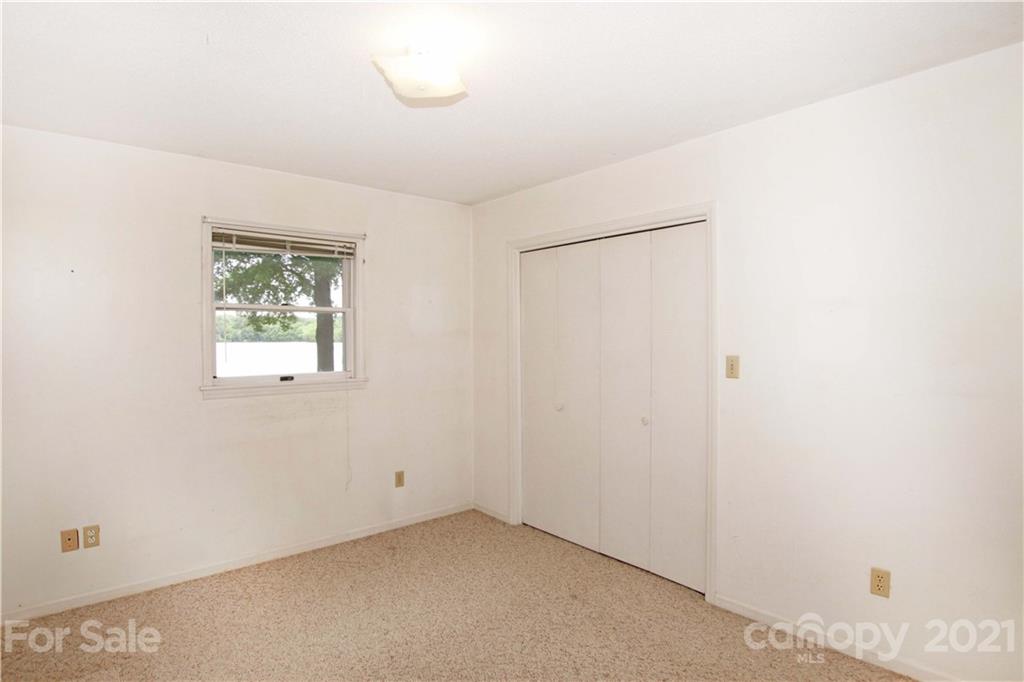 7924 Bankhead Road Denver, NC 28037 - Photo 34 of 43 Gallery Image 34