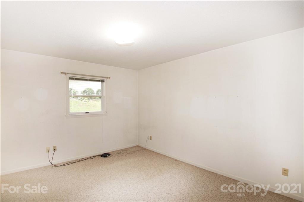 7924 Bankhead Road Denver, NC 28037 - Photo 39 of 43 Gallery Image 39
