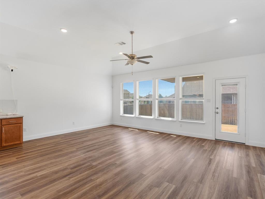 2900 Long Slope Road Arlington, TX 76001 - Photo 9 of 33 Gallery Image 9