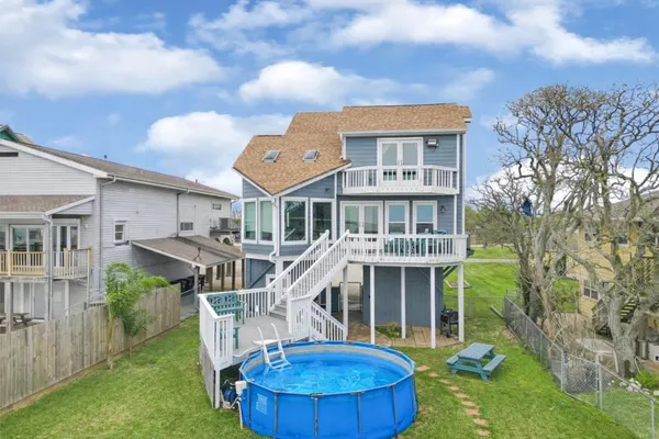 $495,000 | 1547 John Street, Dickinson, TX 77539
