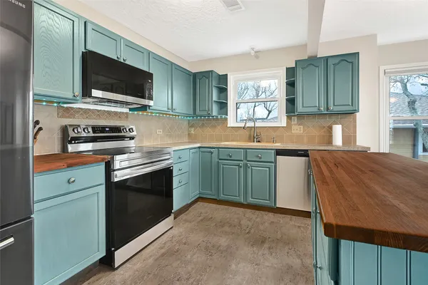 $495,000 | 1547 John Street, Dickinson, TX 77539