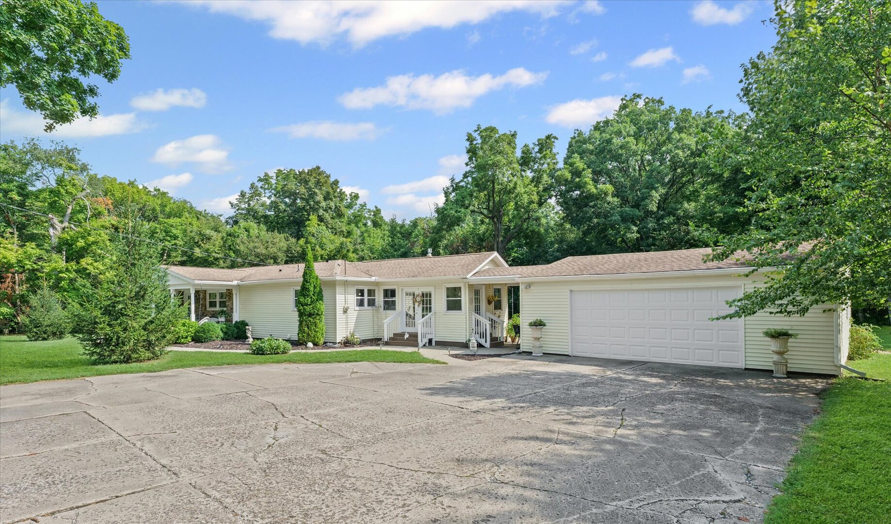 14573 North 875 East Road Fairmount, IL 61841 - Photo 3 of 44 Gallery Image 3