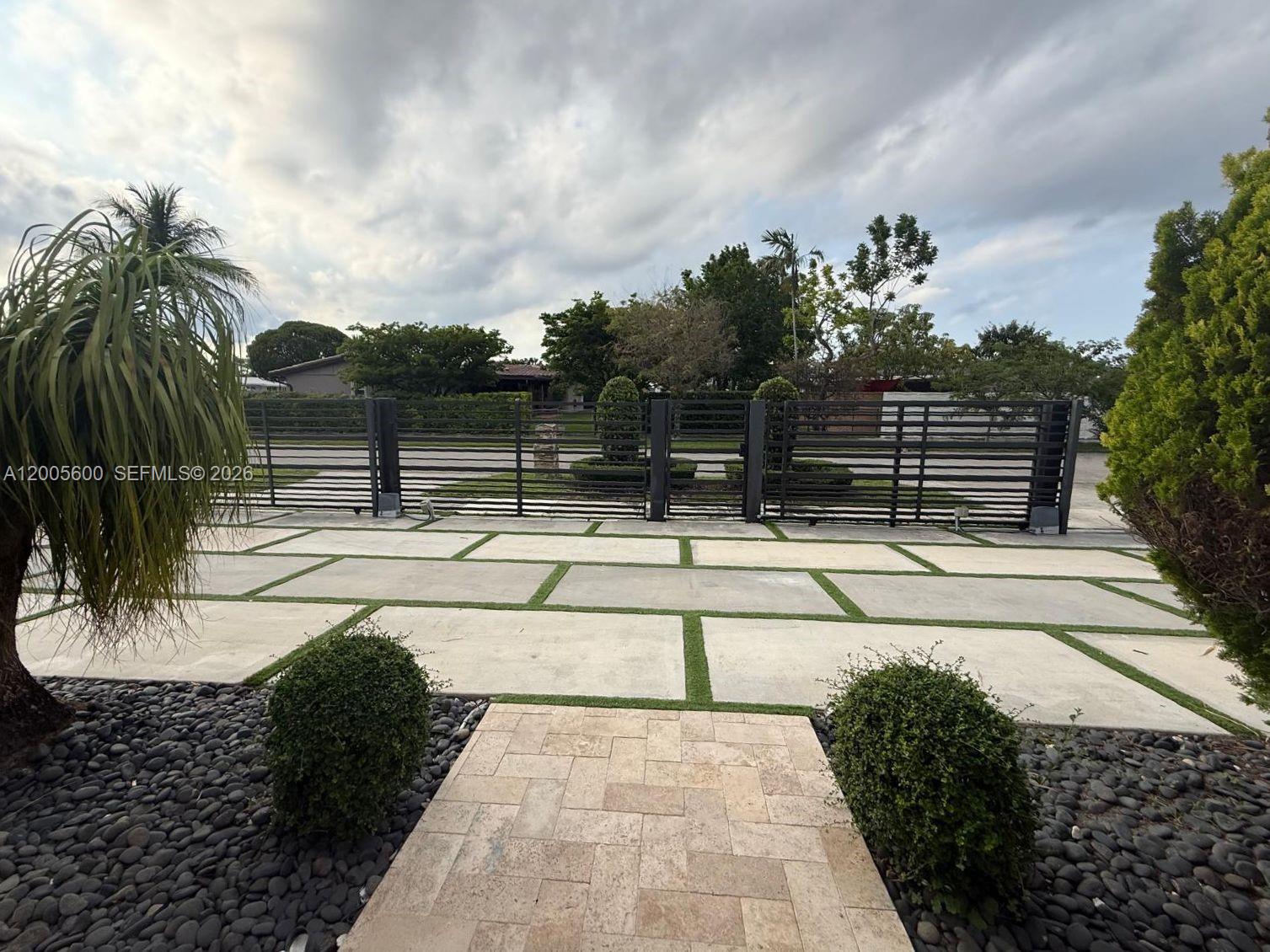 13412 Southwest 68th Terrace Miami, FL 33183 - Photo 3 of 9