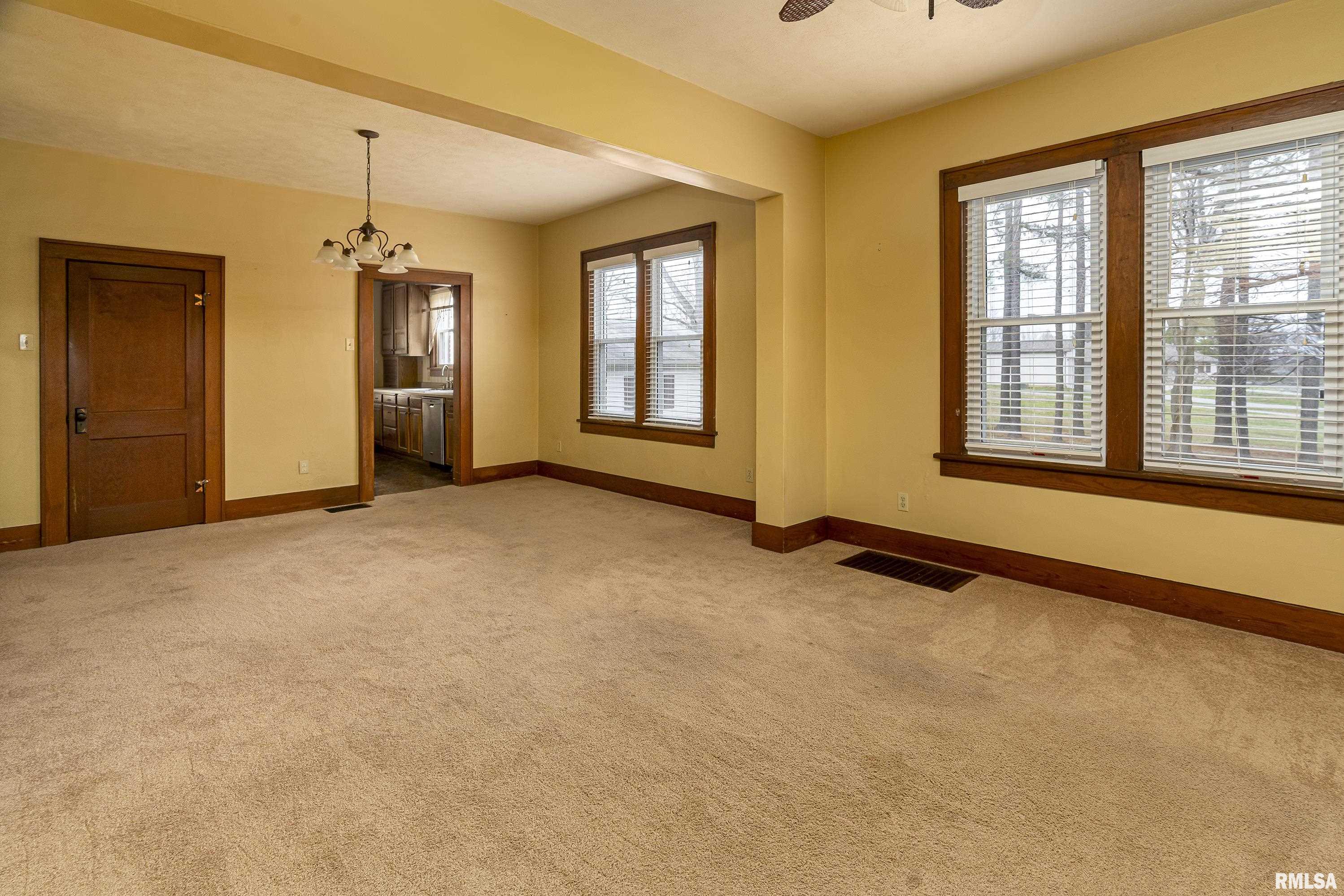375 Dallas Road Murphysboro, IL 62966 - Photo 8 of 37