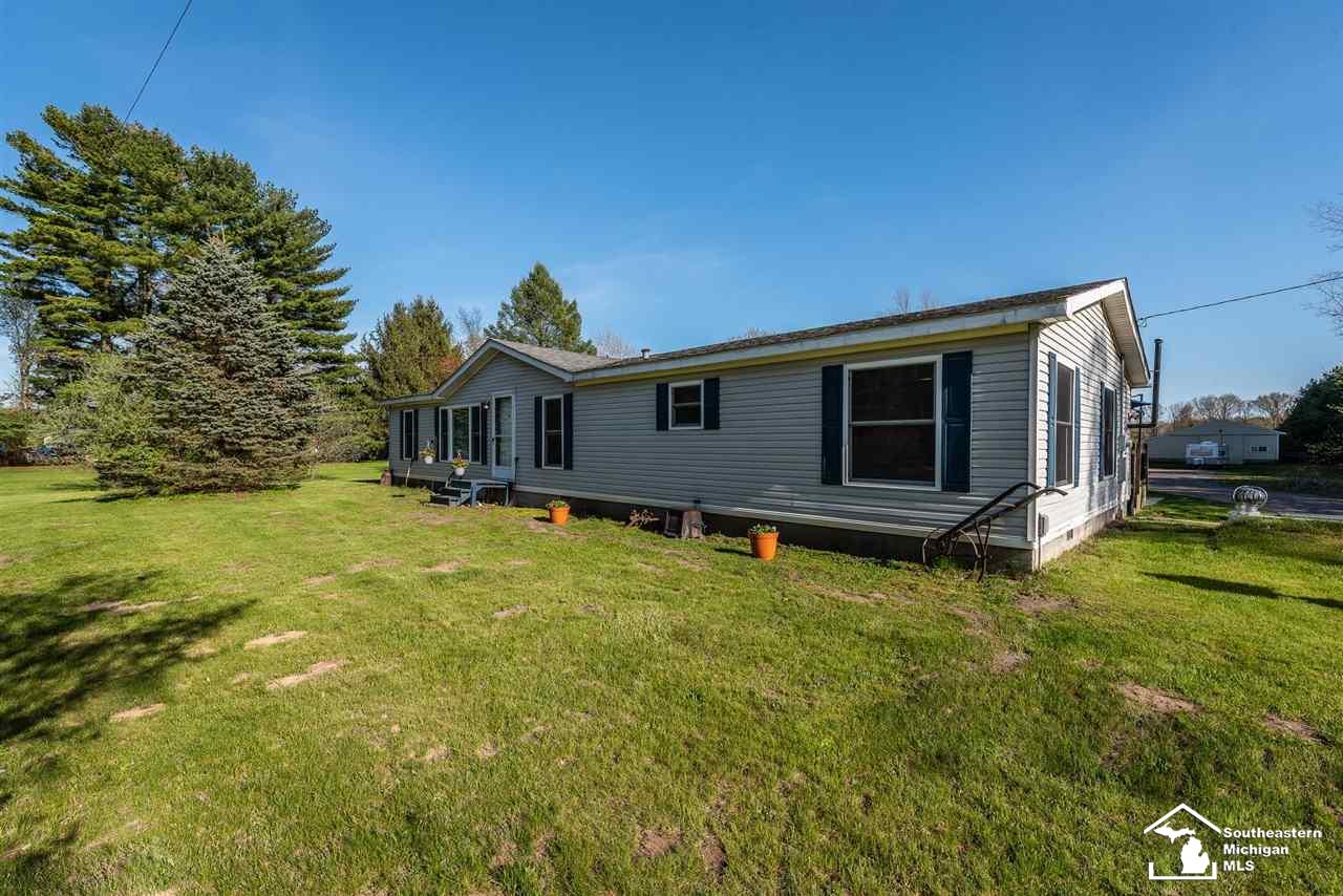 12111 Oelke Road Maybee, MI 48159 - Photo 22 of 48