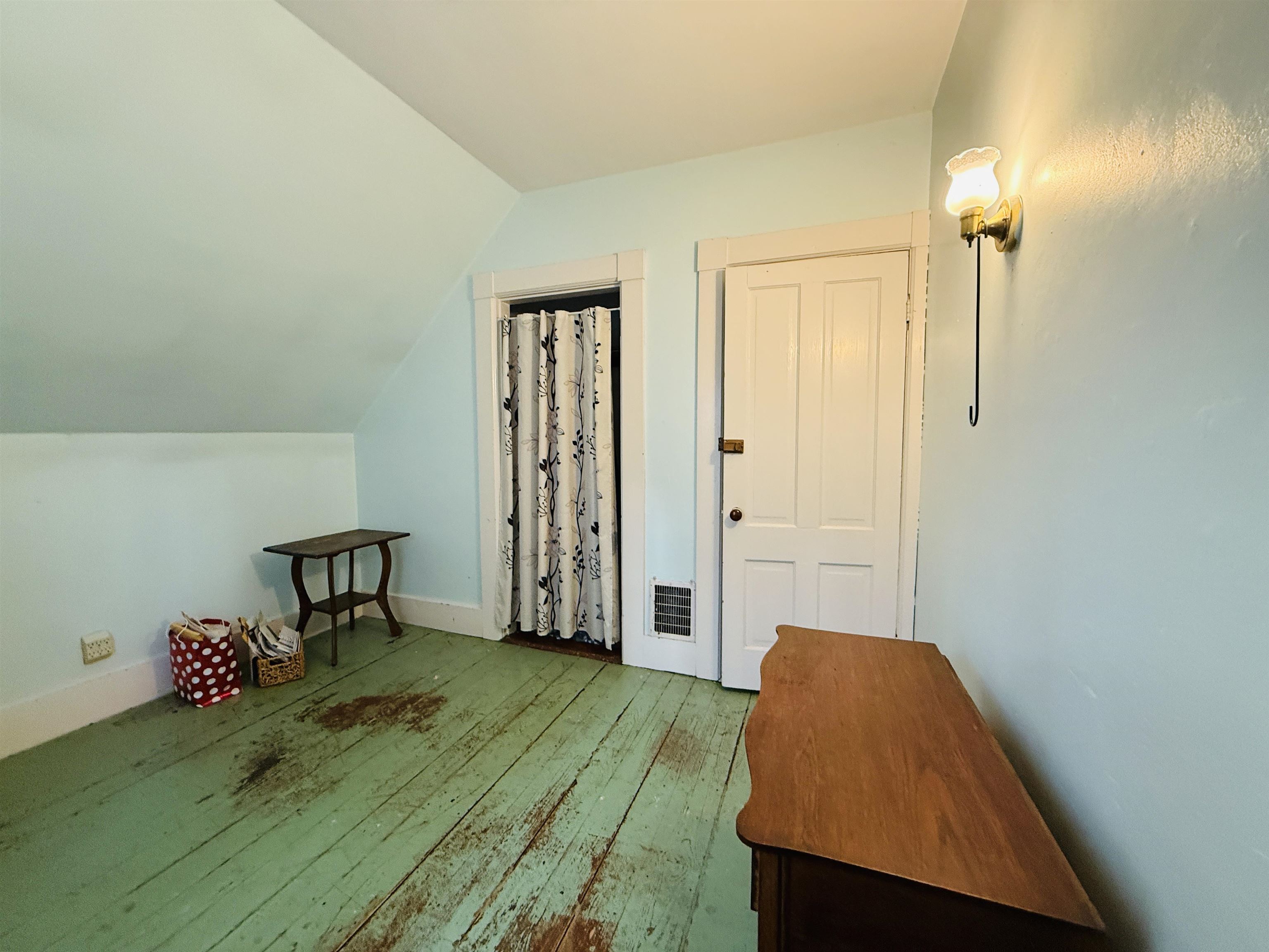 13 Prospect Street Rockingham, VT 05101 - Photo 18 of 20