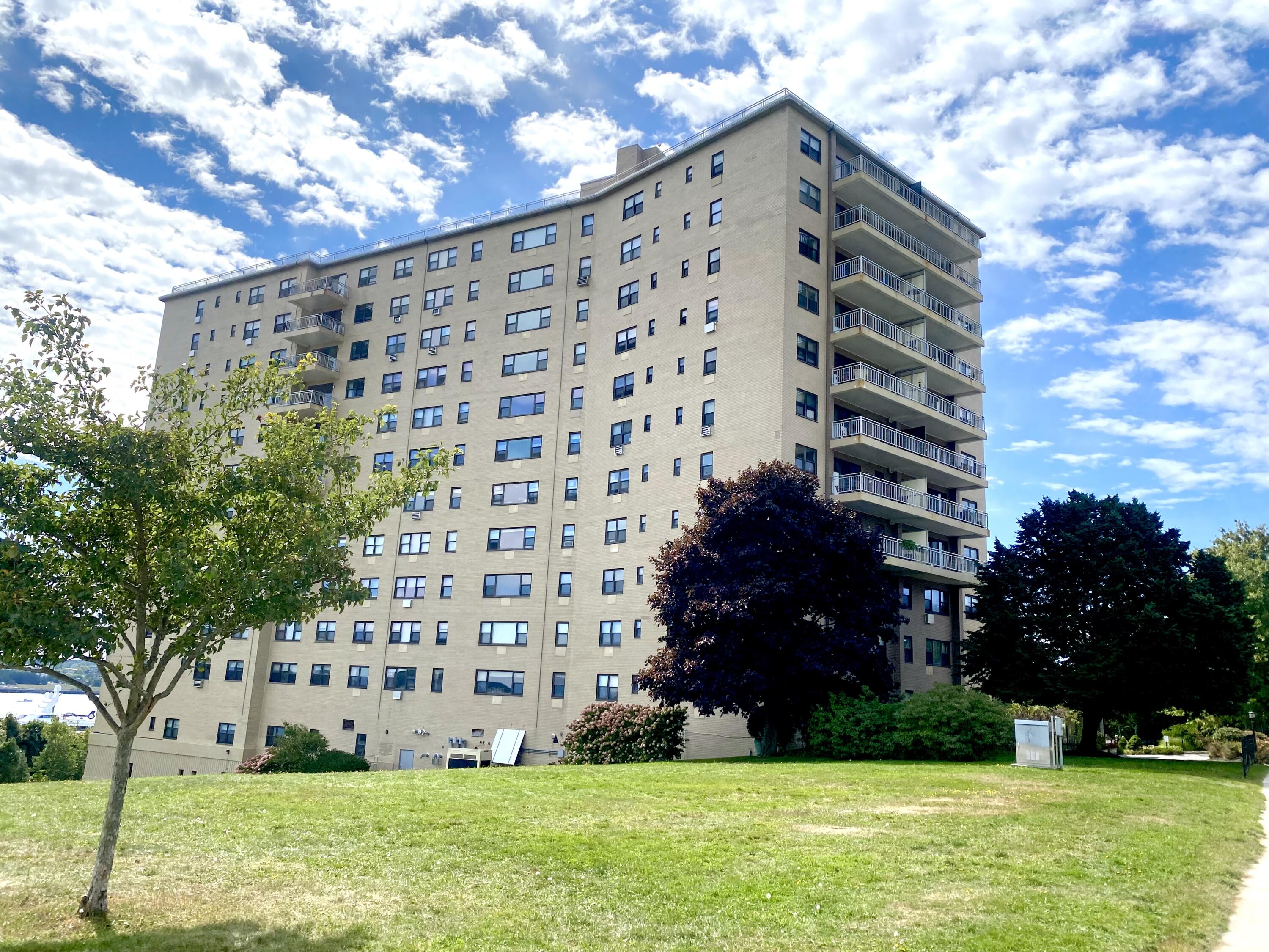 45 Eastern Promenade, Unit 3F Portland, ME 04101 - Photo 2 of 35 IMG_4258
