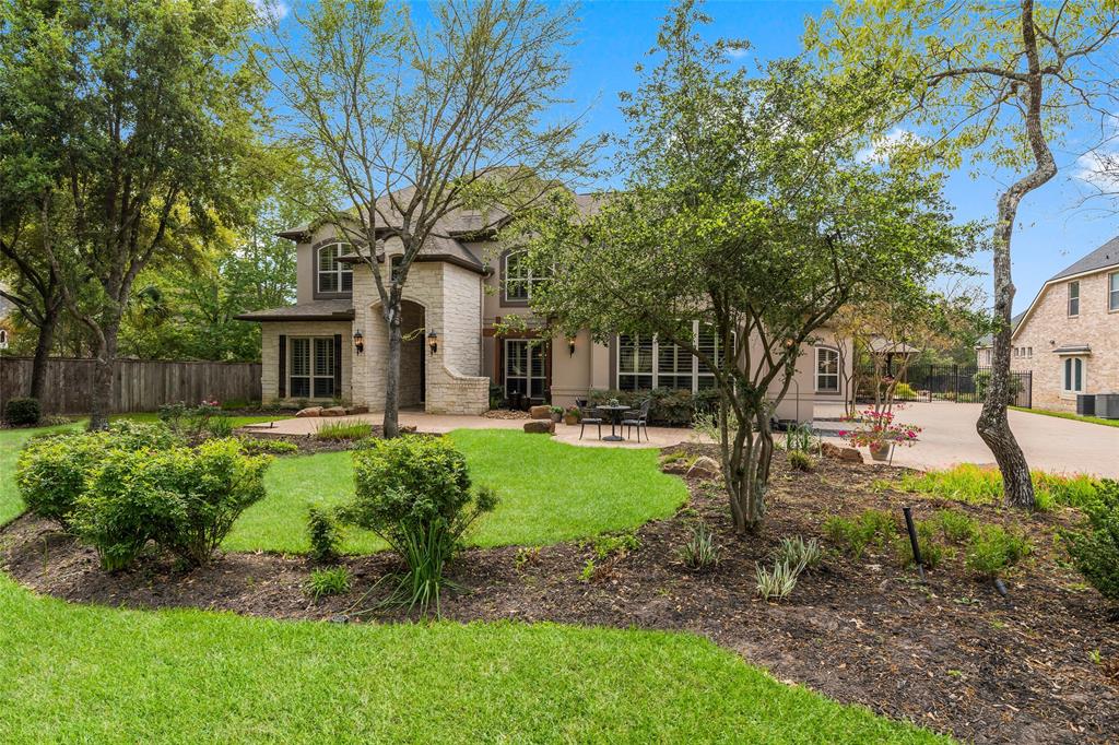 35 Bessdale Court, The Woodlands, TX 77382 Compass