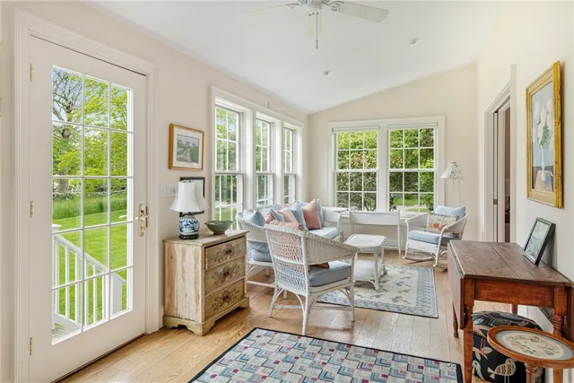 $3,450,000 | 576 West Main Road, Little Compton, RI 02837