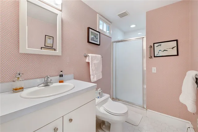 $3,450,000 | 576 West Main Road, Little Compton, RI 02837