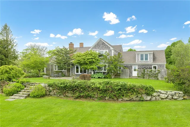 $3,450,000 | 576 West Main Road, Little Compton, RI 02837